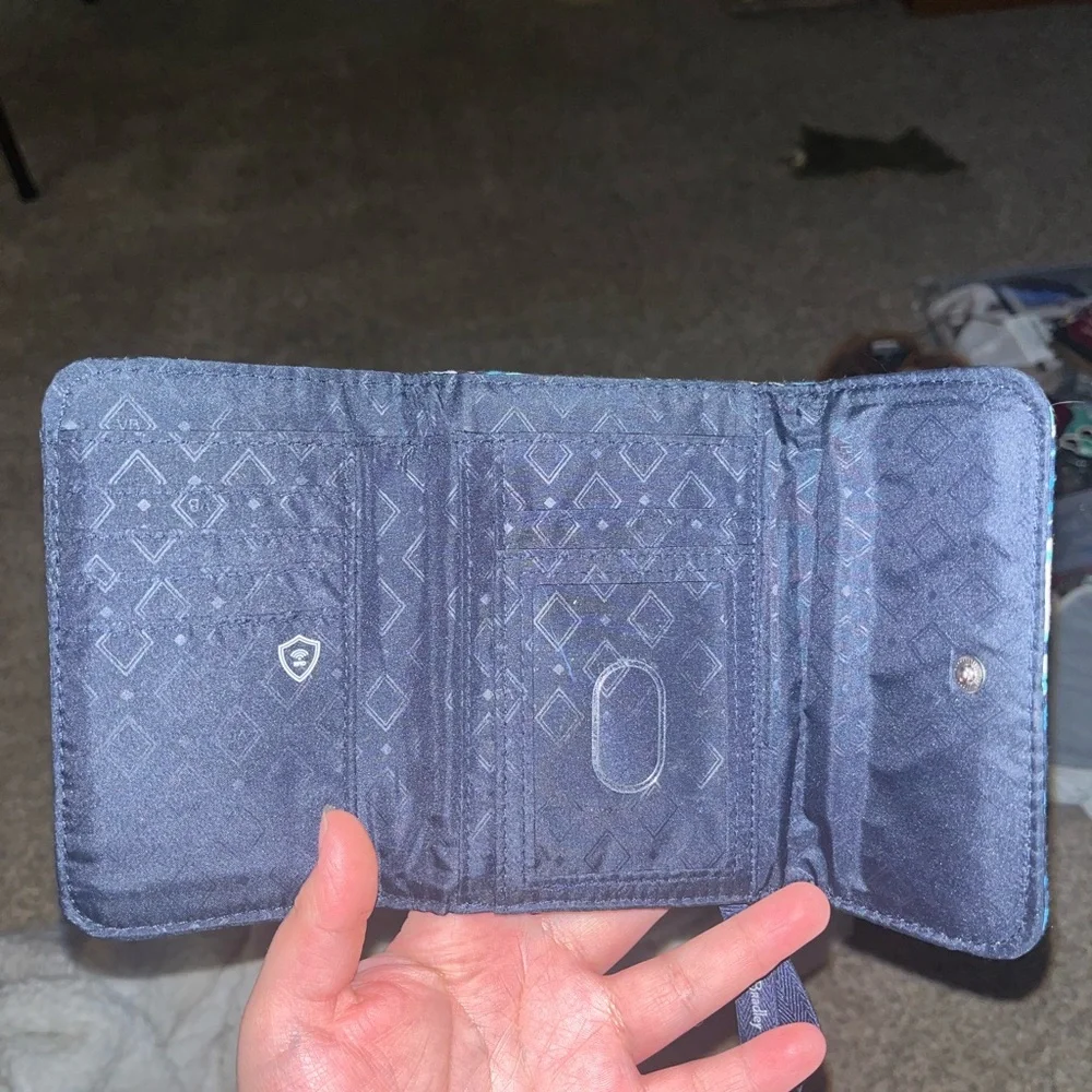 Vera Bradley Blue and White Wallet - Picture 4 of 4